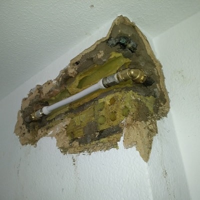 Reparación en tubería multicapa