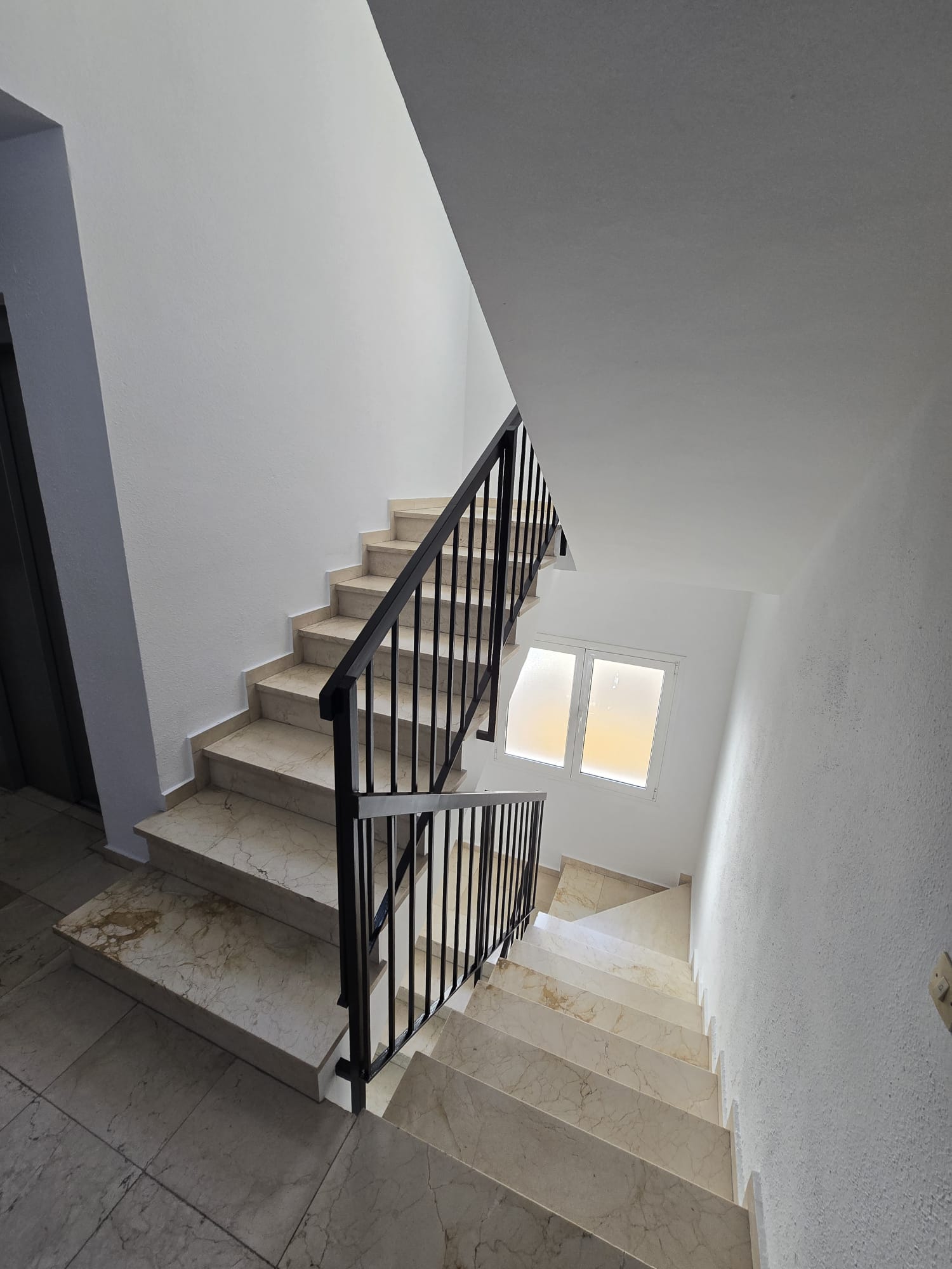 Trabajo realizado: Trabajos de  pintura de fibra de vidrio para amianto en malaga