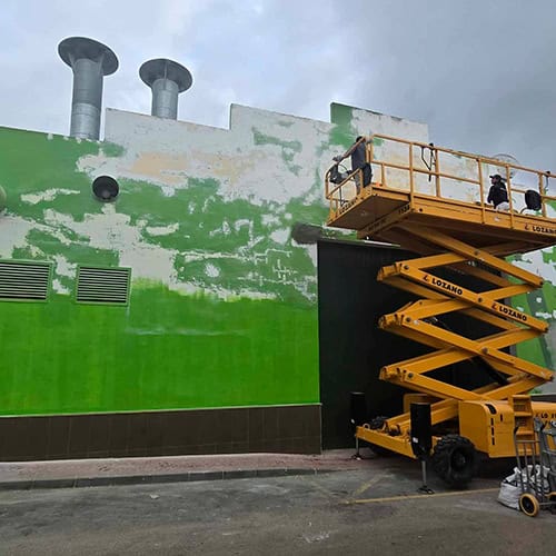 Trabajos verticales en fachada del Hotel Alanda